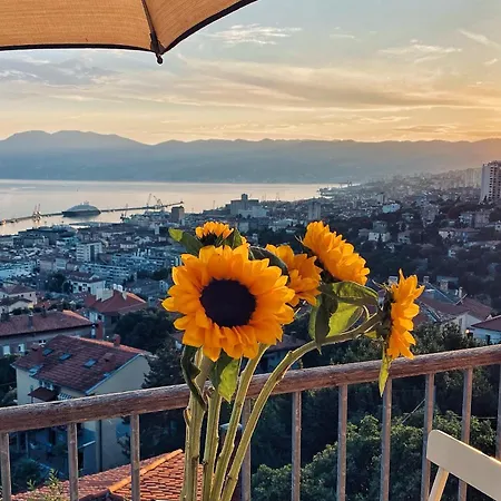 Nona'S View With Balcony Apartment Rijeka Exterior photo